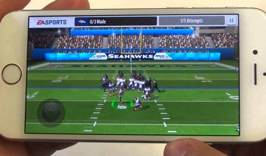 Madden Football Game Displayed On An iPhone